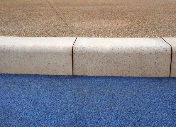 Cost of Curb And Sidewalk Installation in Reading