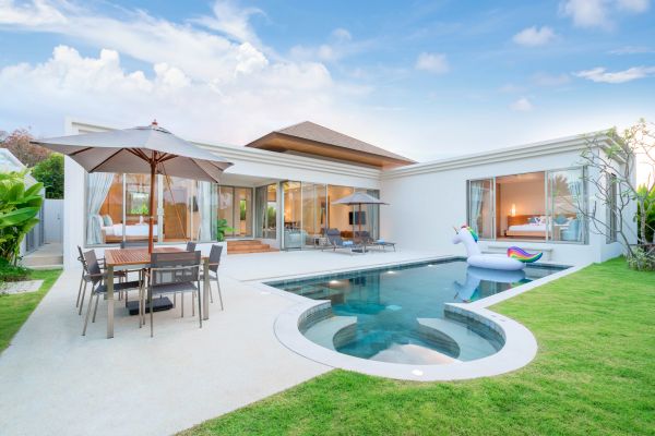 Cost of Pool Patio Installation in Reading