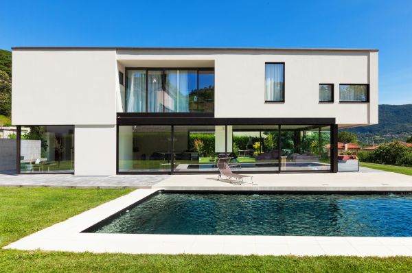 Cost of Poolside Concrete Construction in Reading