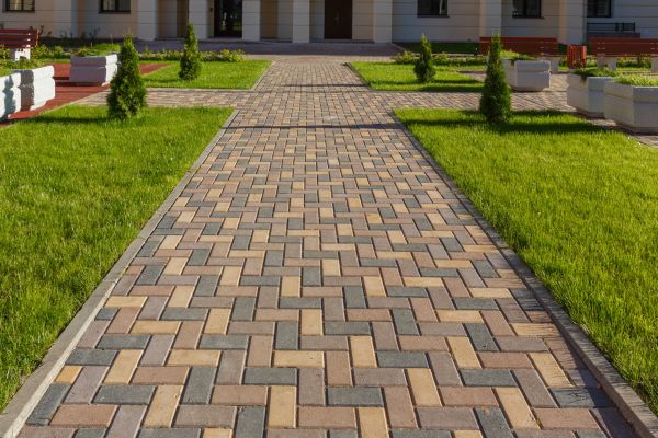 Cost of Paved Walkway Service in Reading